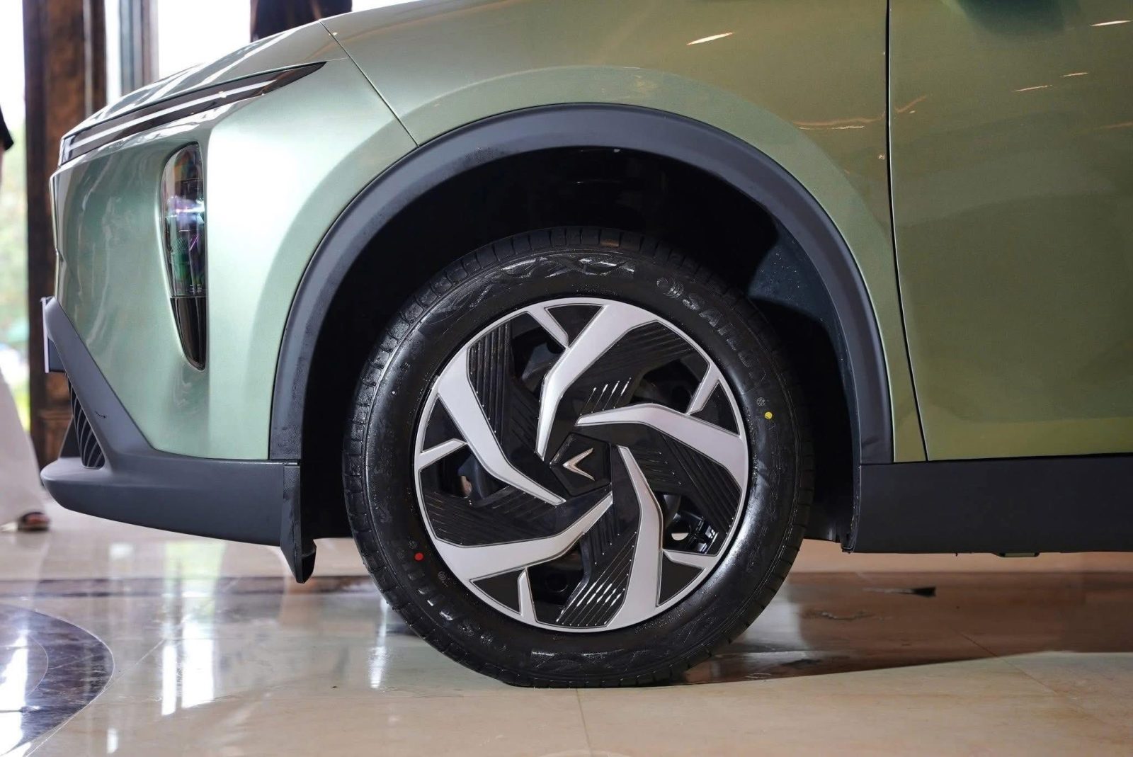 VinFast Limo Green lần đầu xuất hiện ngoài thực tế 31 VinFast Limo Green lần đầu xuất hiện ngoài thực tế 494384464 122134650188783930 3265856954931697279 n VinFast Limo Green lần đầu xuất hiện ngoài thực tế