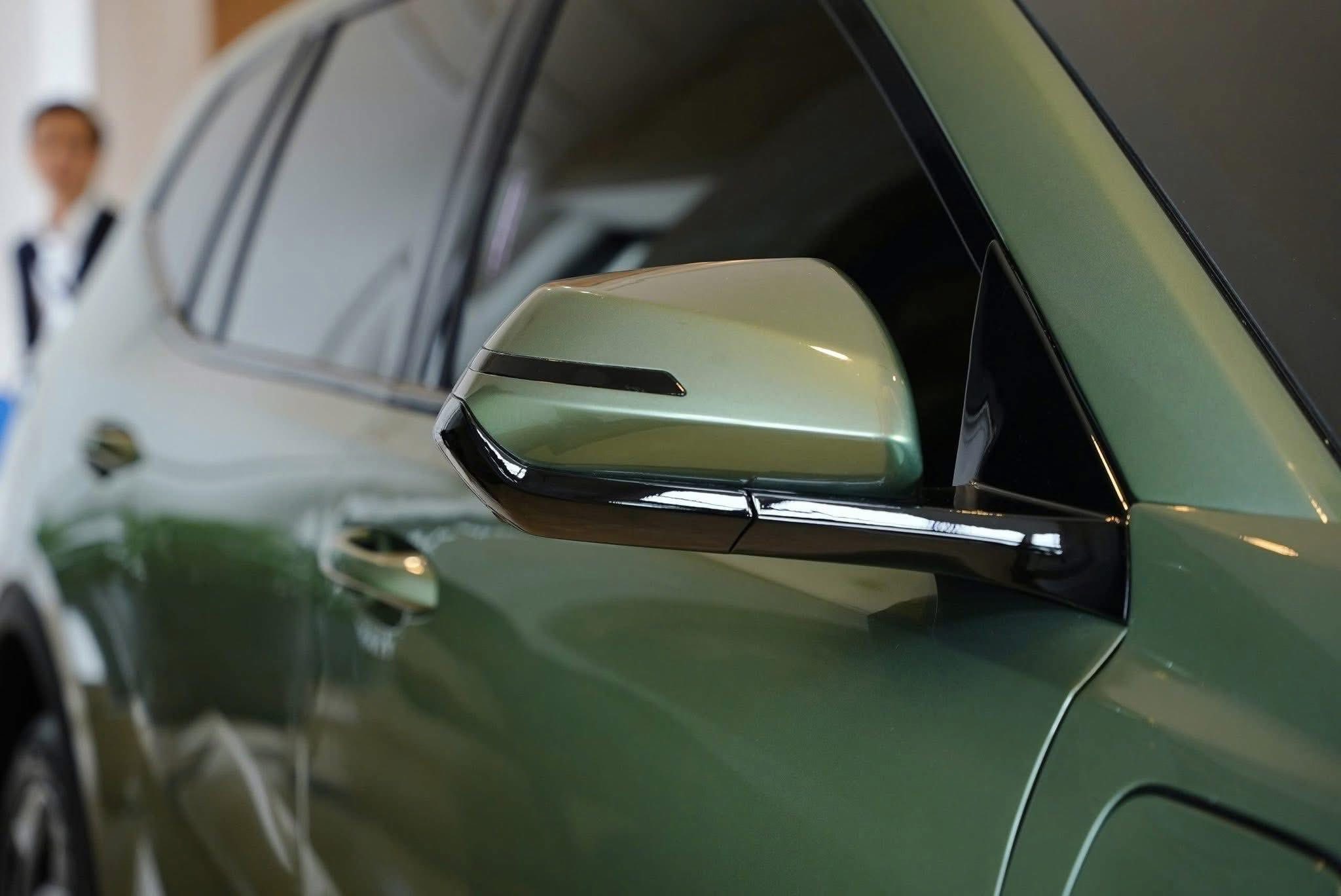 VinFast Limo Green lần đầu xuất hiện ngoài thực tế 33 VinFast Limo Green lần đầu xuất hiện ngoài thực tế 499480141 122134650218783930 5434767307851799217 n VinFast Limo Green lần đầu xuất hiện ngoài thực tế