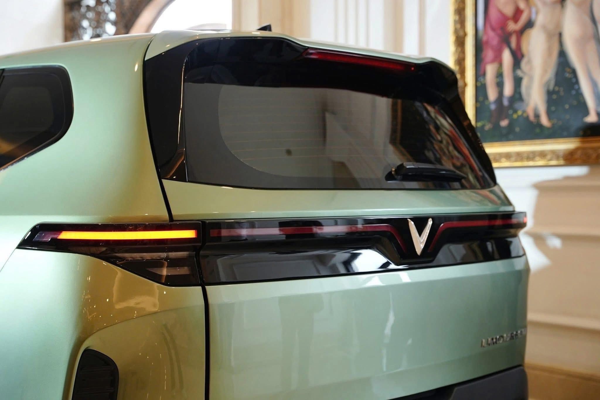 VinFast Limo Green lần đầu xuất hiện ngoài thực tế 28 VinFast Limo Green lần đầu xuất hiện ngoài thực tế 505320290 122134650248783930 3714700560644676651 n 1 VinFast Limo Green lần đầu xuất hiện ngoài thực tế